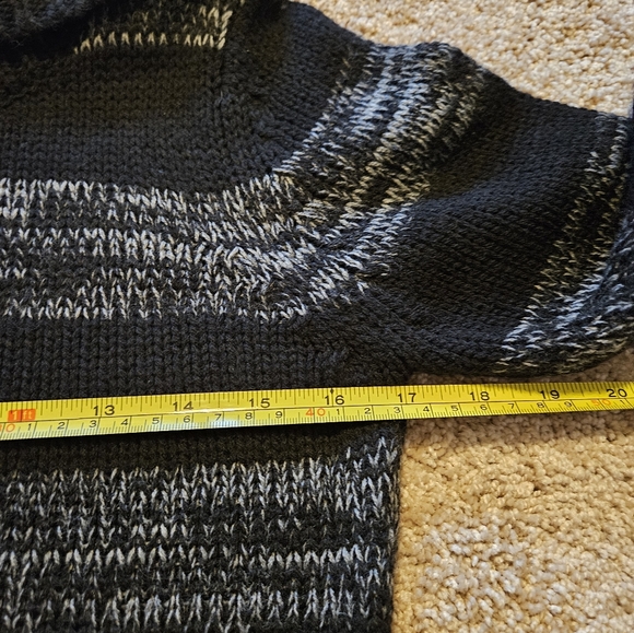 NWT Grane Cowl Neck Soft Sweater Size Medium - Picture 6 of 7